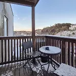 Awesome In Finnas With House Sea View * Vinnes (Austevoll)
