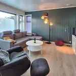 Stunning In Finnas With House Sea View Vinnes (Austevoll)