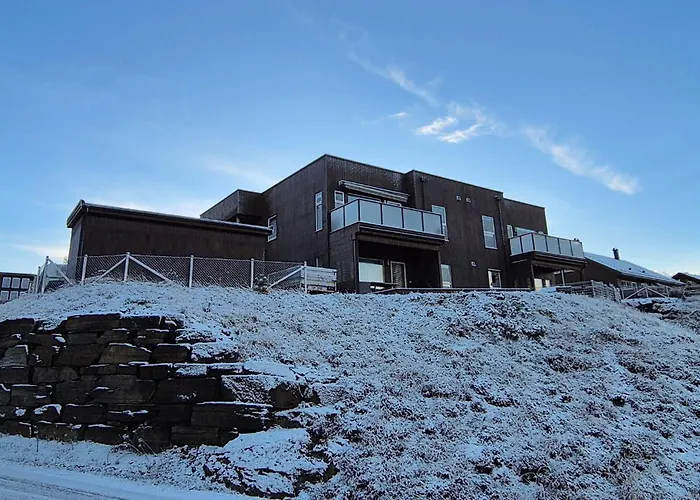 Awesome In Finnas With House Sea View Leilighet Vinnes (Austevoll)
